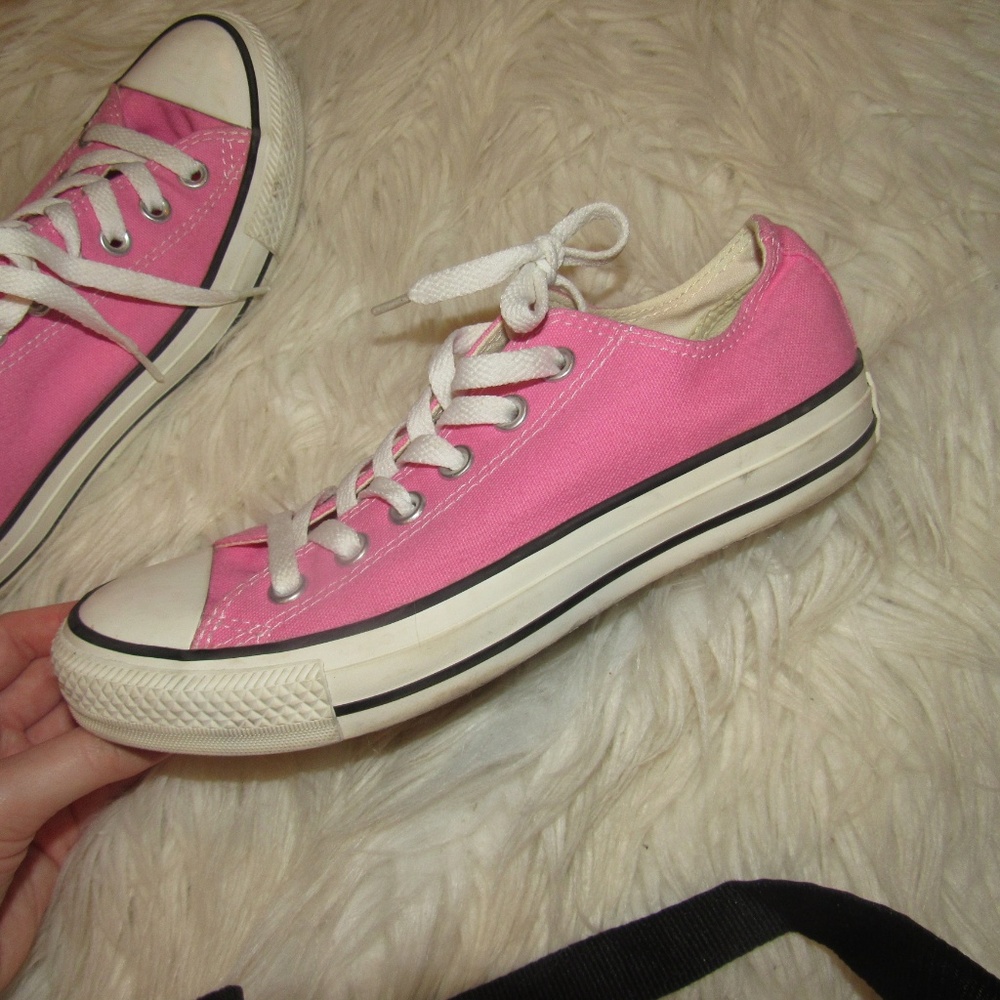Pink low converse - Picture 3 of 4